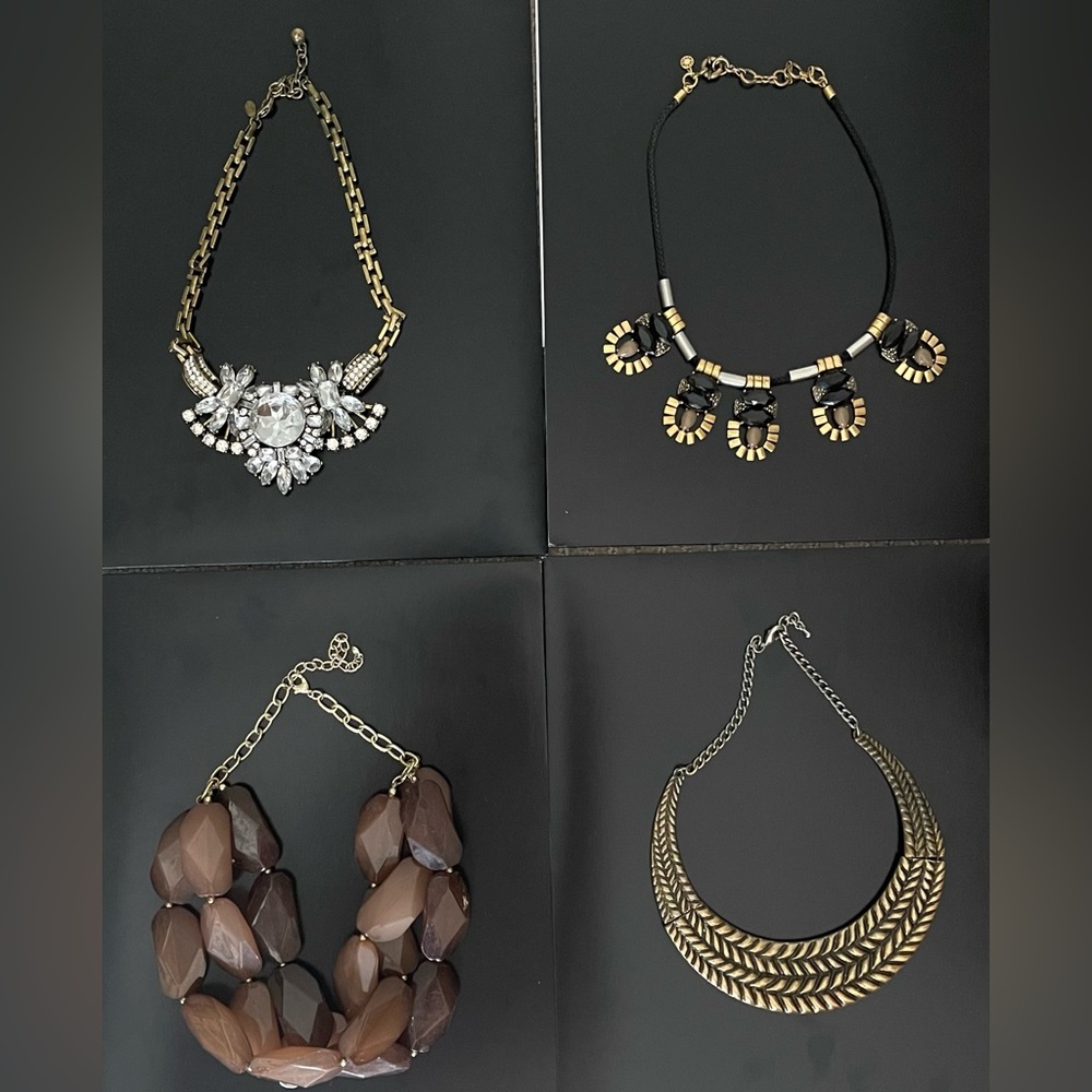 Lot of 5 costume jewelry necklaces